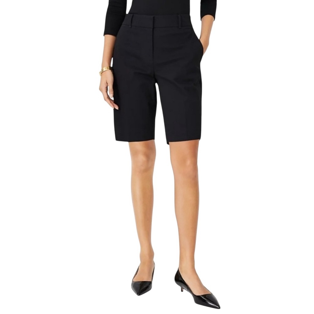 Ann Taylor Black Tailored Bermuda Shorts size 8 medium